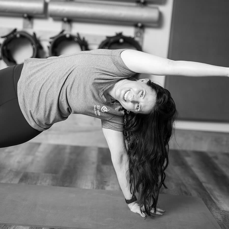 Jlb Pilates Instructor Jennifer Bergren Stretching Square 224