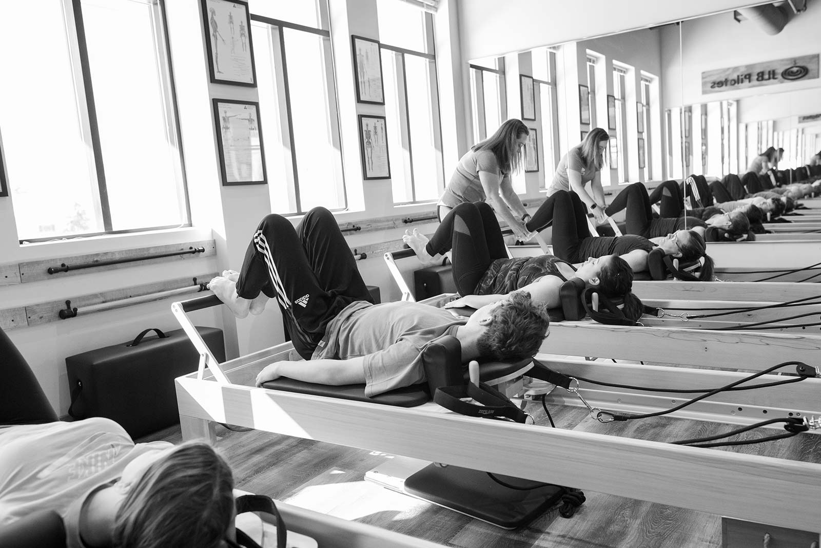 Jlb Pilates Instructor Reformer Class 089