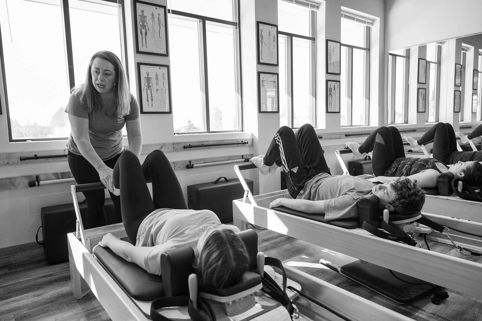 Jlb Pilates Instructor Reformer Class 091
